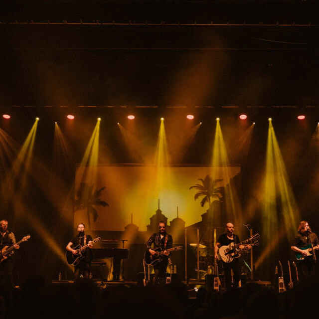 Ultimate Eagles - A Eagles Tribute 26-27